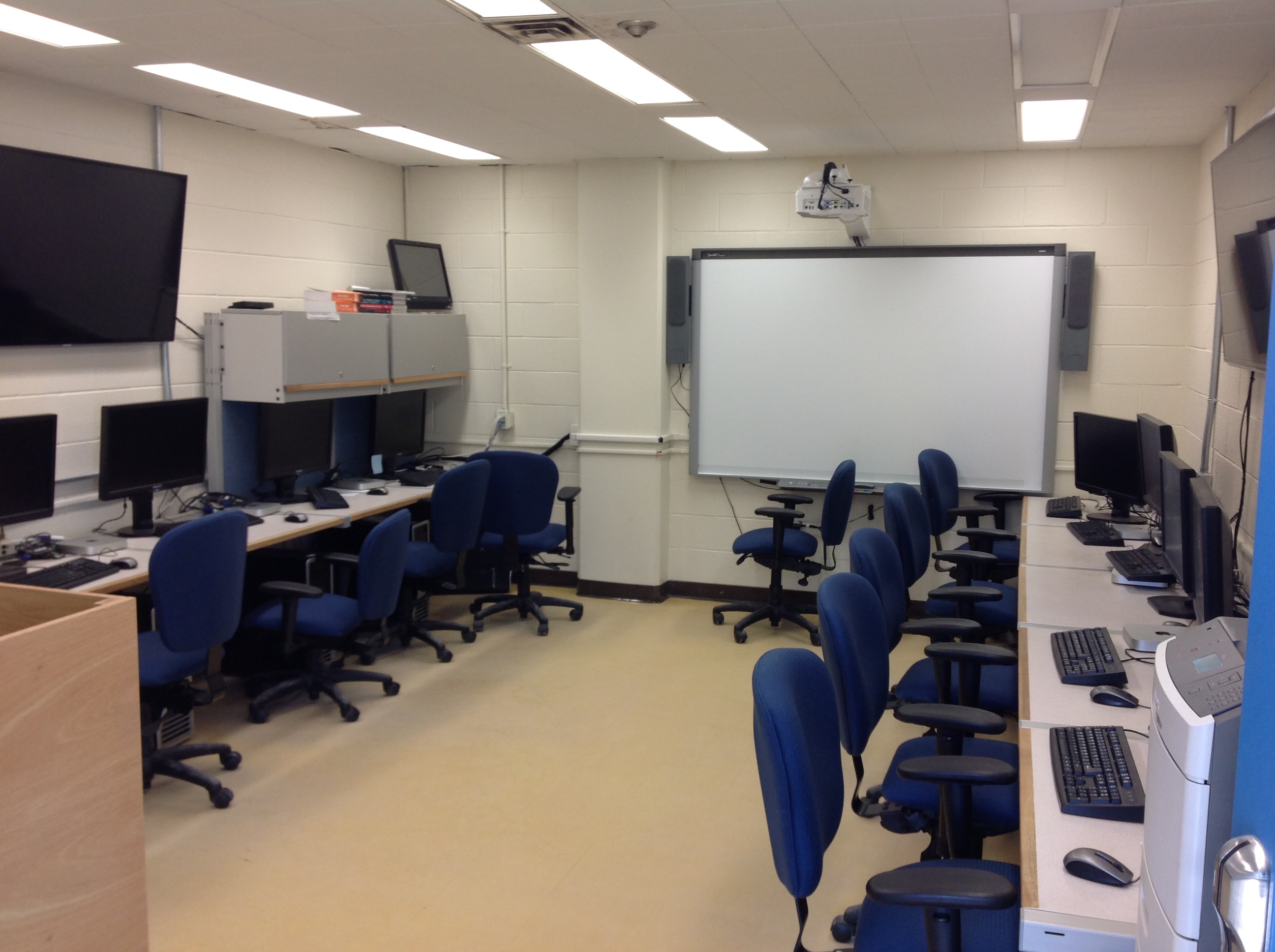 The G331 Computer Lab