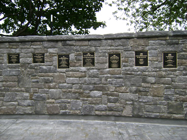 Section du Mur d'honneur montrant la disposition des plaques